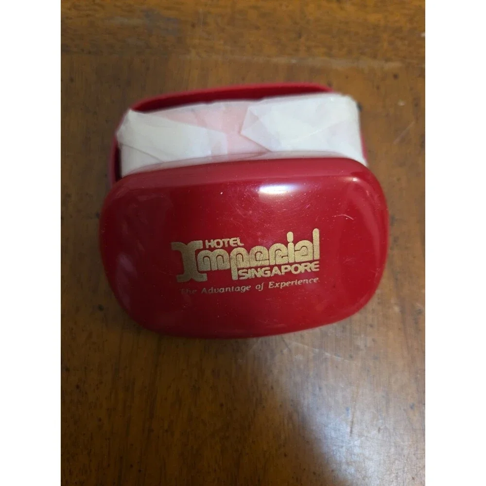 Hotel Imperial Singapore Soap in Plastic Travel Case Vintage New